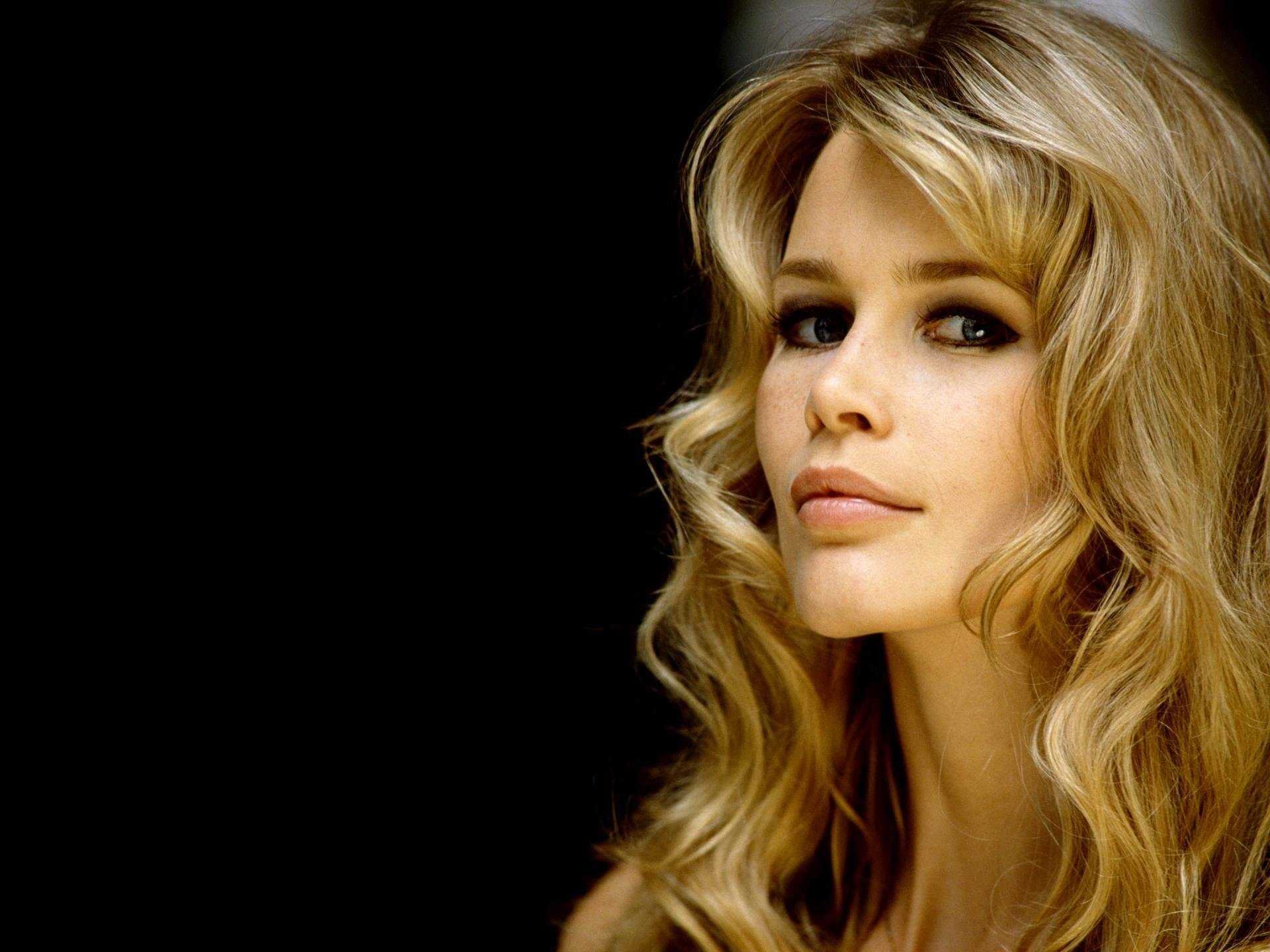 Фото claudia schiffer