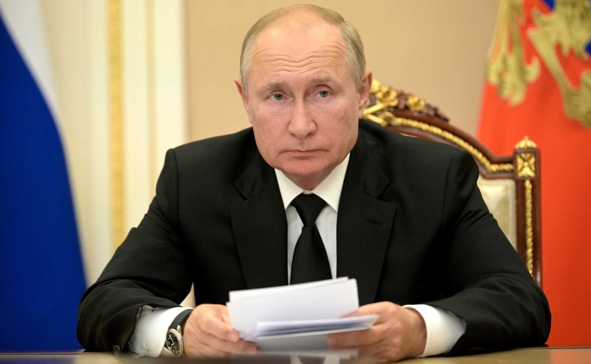 Путин, про биографию, фото путина владимира владимировича, карьера политика, план в срок президентства.