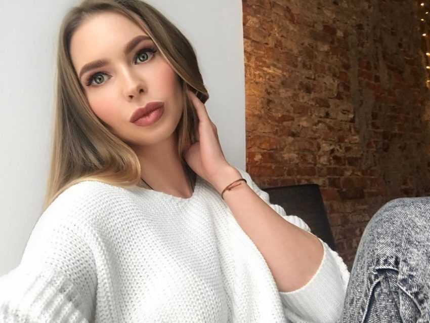 Биография жены стаса пьехи